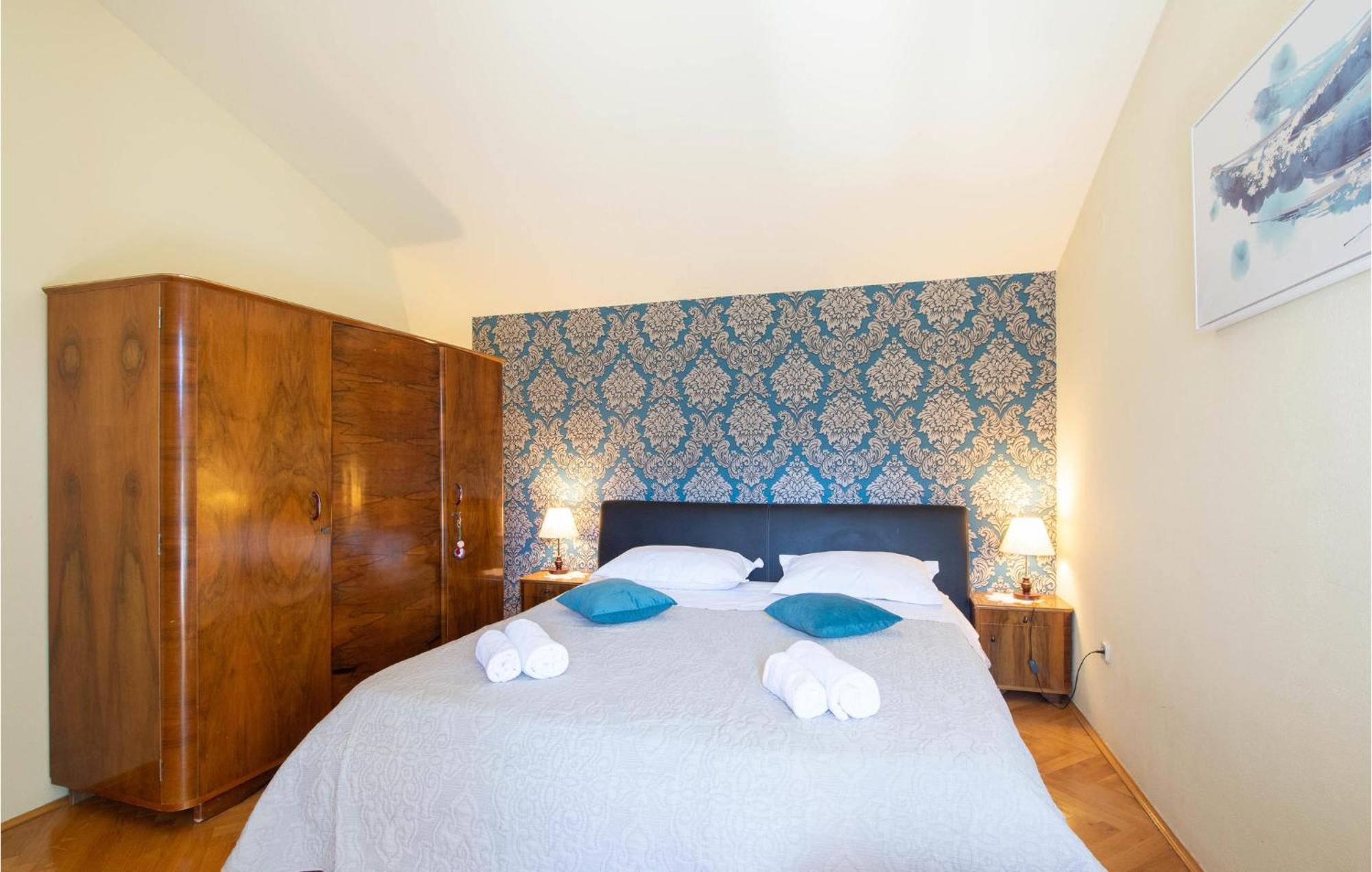 Nice Apartment In Ostrvica With Kitchen Bagian luar foto