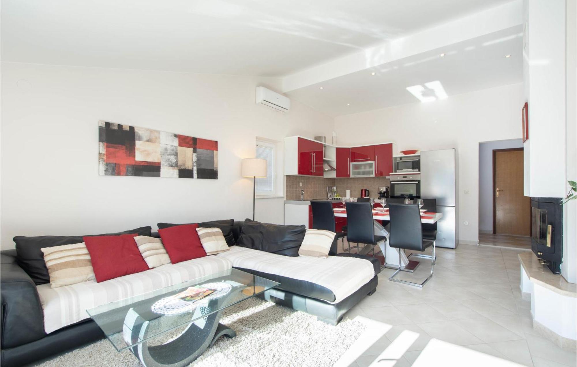 Nice Apartment In Ostrvica With Kitchen Bagian luar foto